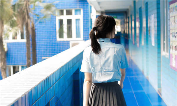 丹巴如何找到一个可以帮助我生孩子的女人？